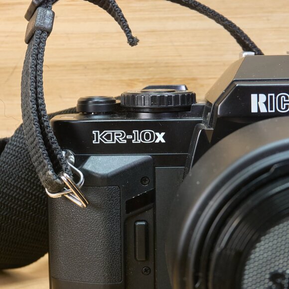 Ricoh KR-10x SLR Film Camera, with Sigma 28-70mm UC Zoom Lens, Made in Japan - Picture 6 of 11